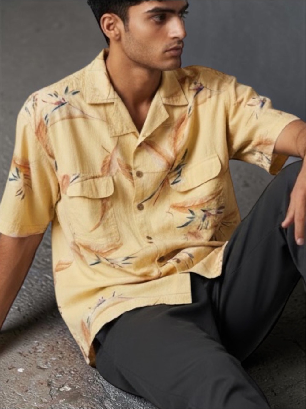 Tommy Bahama Men’s XL Yellow Tropical Bird of Paradise Camp Shirt Button Down - Picture 8 of 12